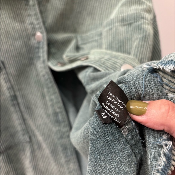Stylish Fall Sage Green Corduroy Button-Up Jacket/Shaket/Flannel - Picture 11 of 16